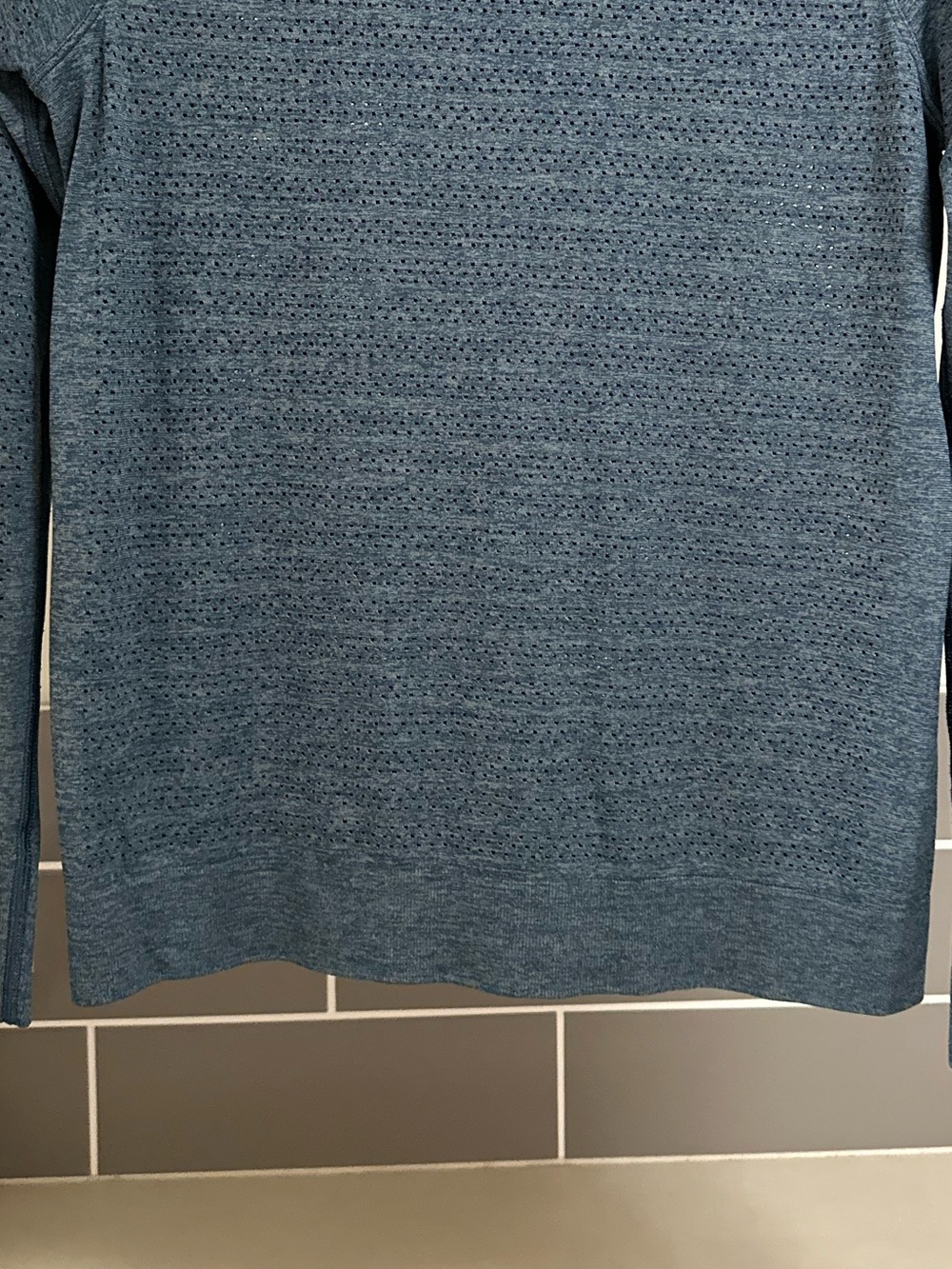 Lululemon Breeze By Long Sleeve *Squad - Picture 10 of 10